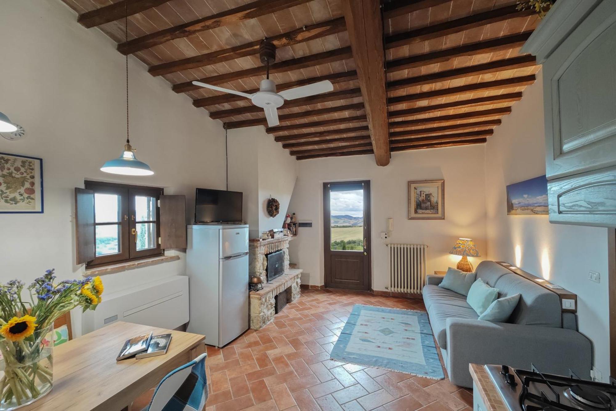 Relax Palazzo Monaci Apartment Asciano Exterior photo